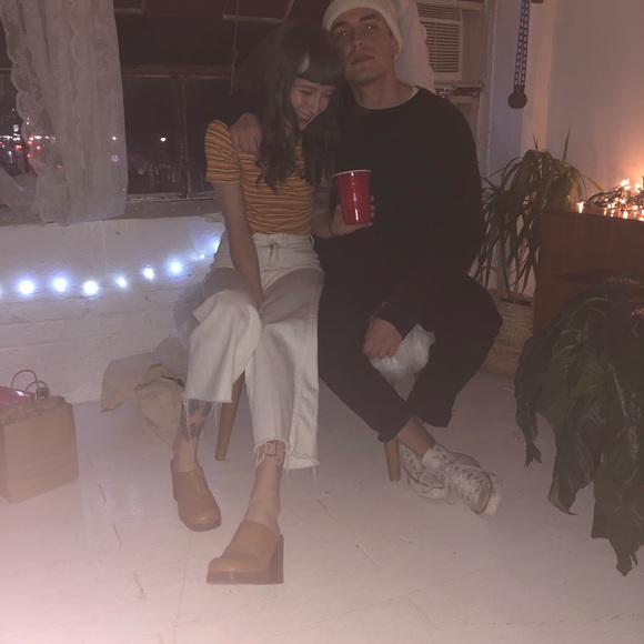 Meet your Posher, Vanessa - Picture 2 of 2